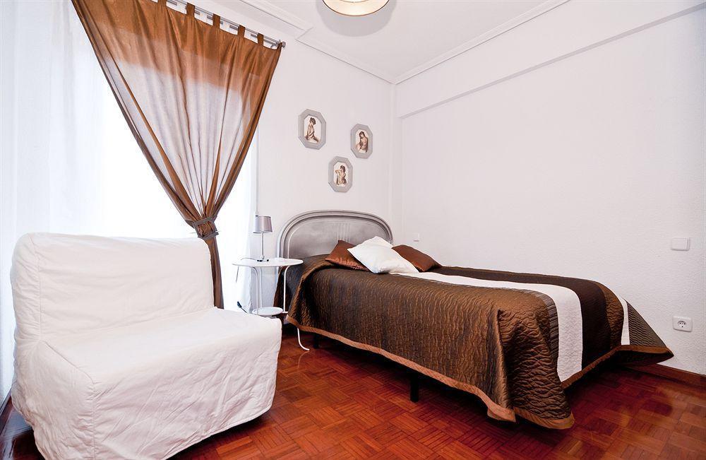 Apartamentos Aqui Me Quedo Мадрид Екстериор снимка