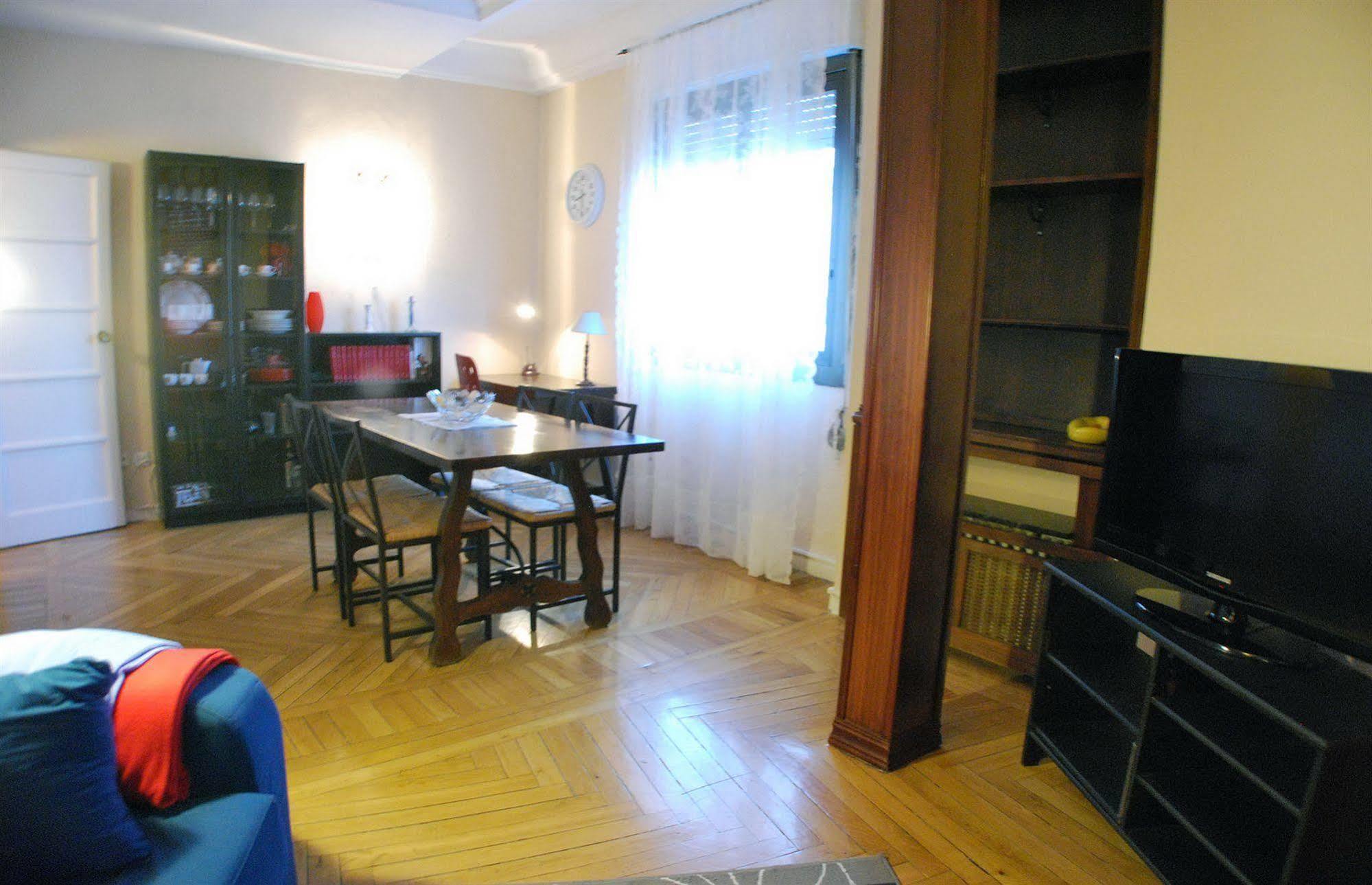 Apartamentos Aqui Me Quedo Мадрид Екстериор снимка
