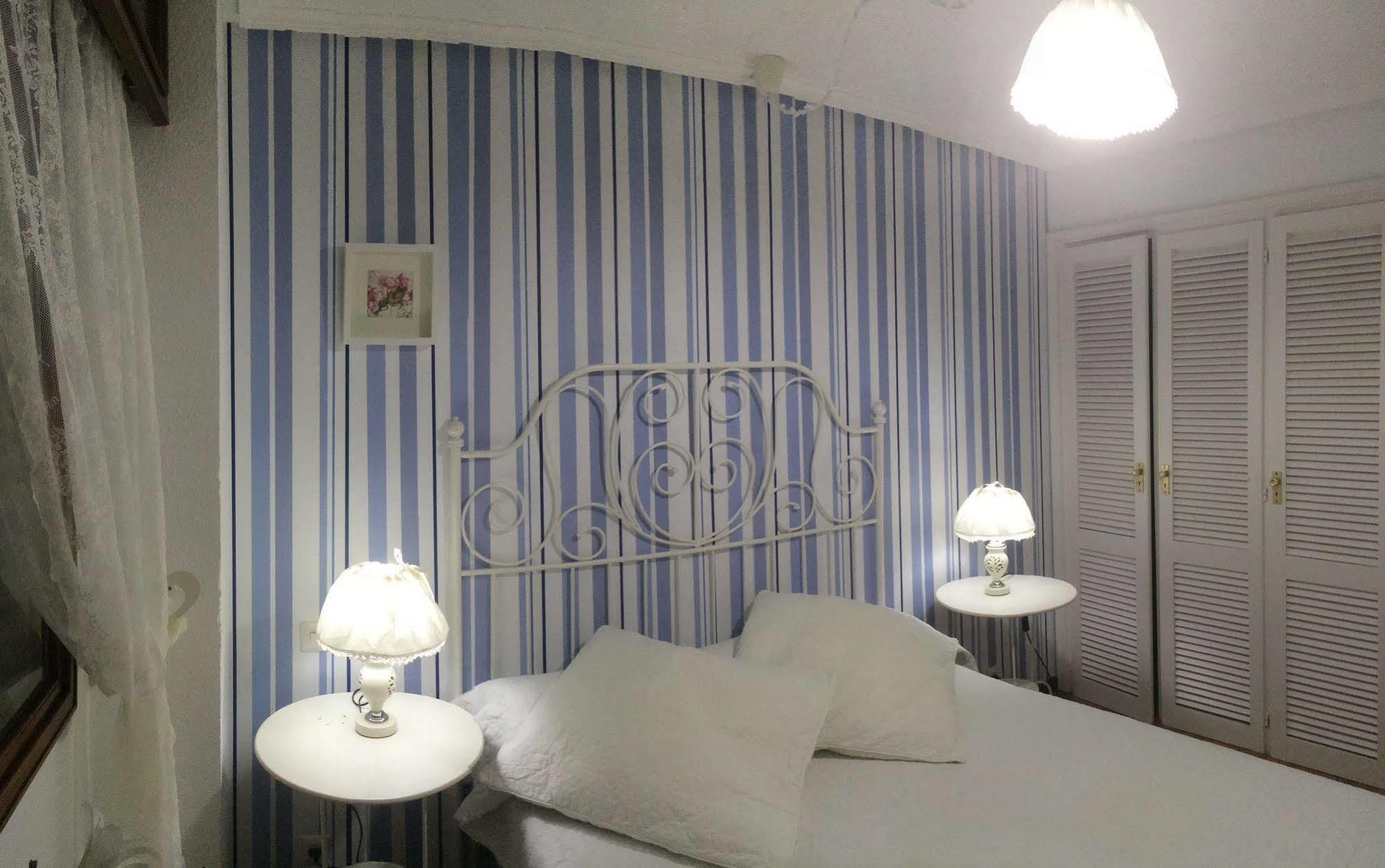 Apartamentos Aqui Me Quedo Мадрид Екстериор снимка