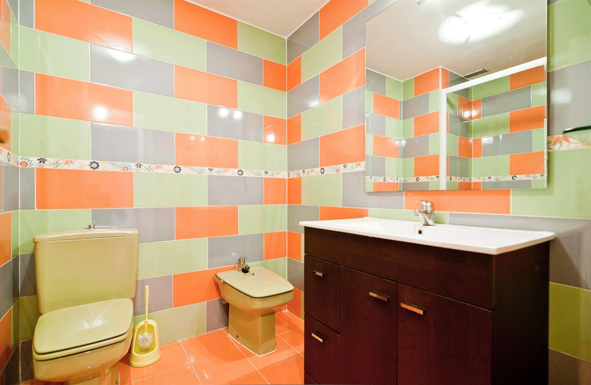 Apartamentos Aqui Me Quedo Мадрид Екстериор снимка